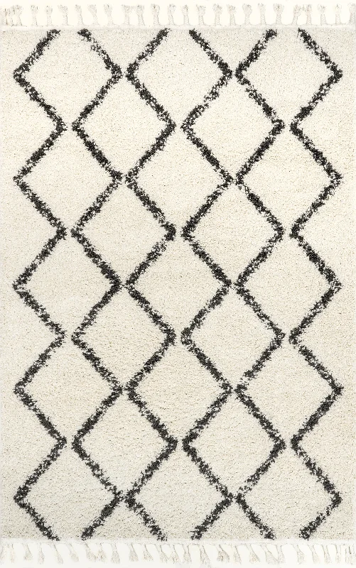 Simple Trellis With Braided Tassels Rug | Off White