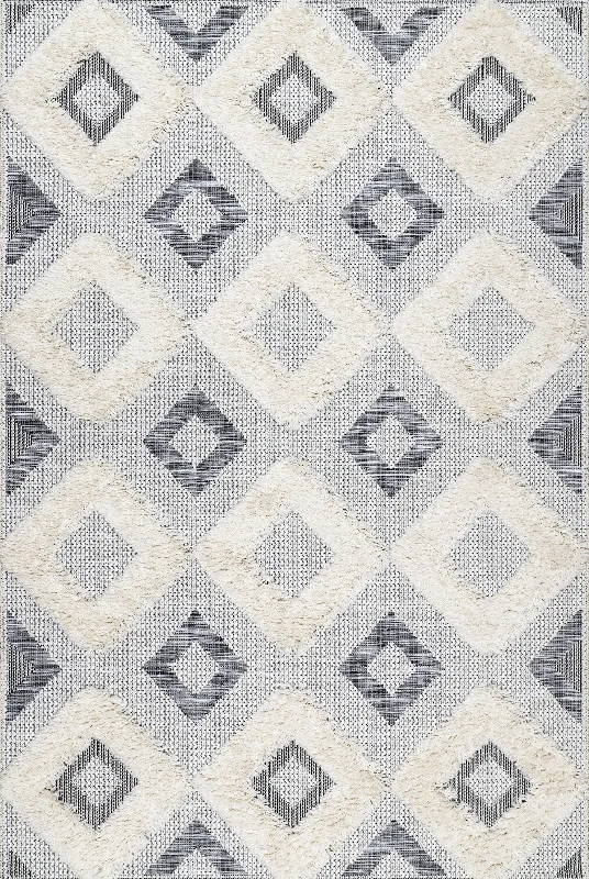 Textured Diamond Trellis Rug | Off White